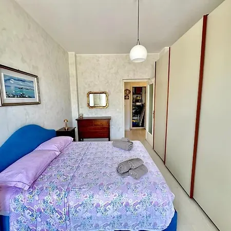 Apartmán 300 Mt Near The Sea And The Station Exclusive *