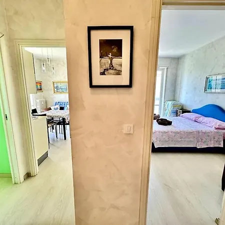 300 Mt Near The Sea And The Station Exclusive * Albenga