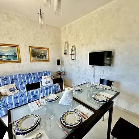 300 Mt Near The Sea And The Station Exclusive * Albenga
