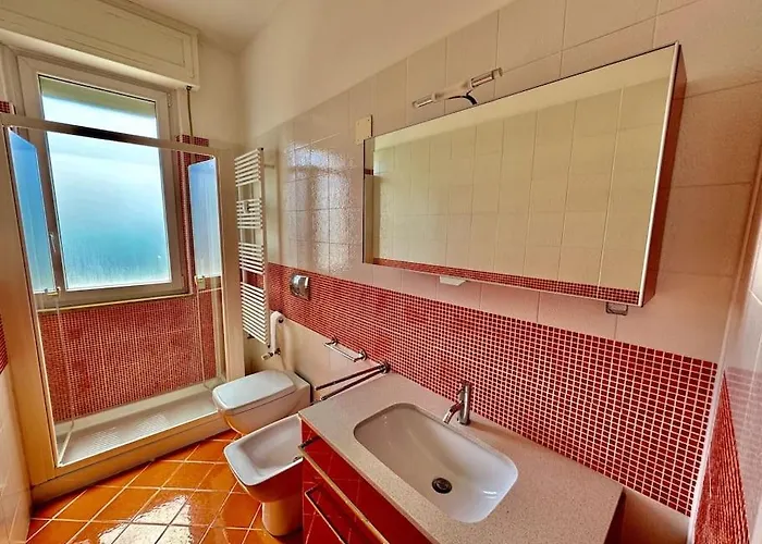 300 Mt Near The Sea And The Station Exclusive Lejlighed Albenga