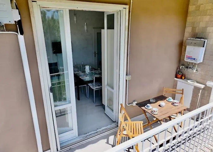 Apartmán 300 Mt Near The Sea And The Station Exclusive